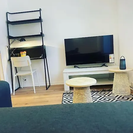 Esteban - Neuf - Gare Avec Place De Parking Gratuite Appartement
